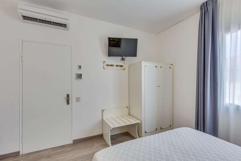 Hotel Garni' Serena Caorle Buitenkant foto