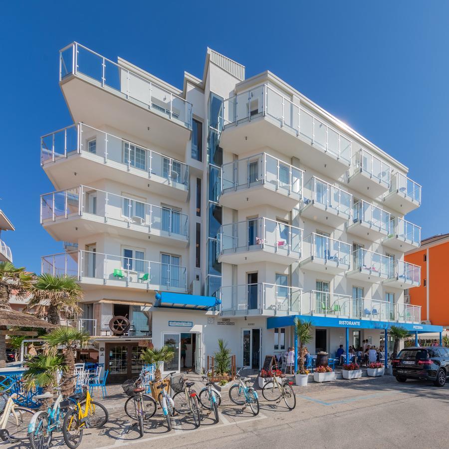 Hotel Garni' Serena Caorle Buitenkant foto